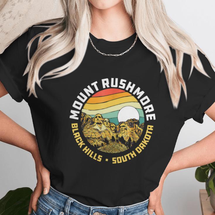 Retro Mount Rushmore National Memorial Vintage 80S Graphic Unisex T-Shirt Gifts for Her