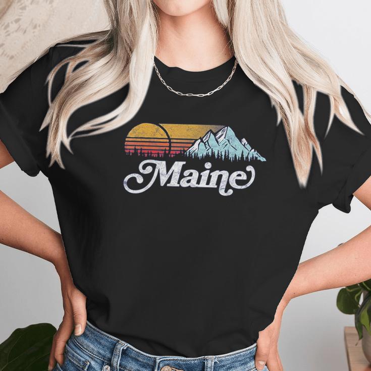 Retro Vibe Maine Vintage Mountains And Sun Unisex T-Shirt Gifts for Her