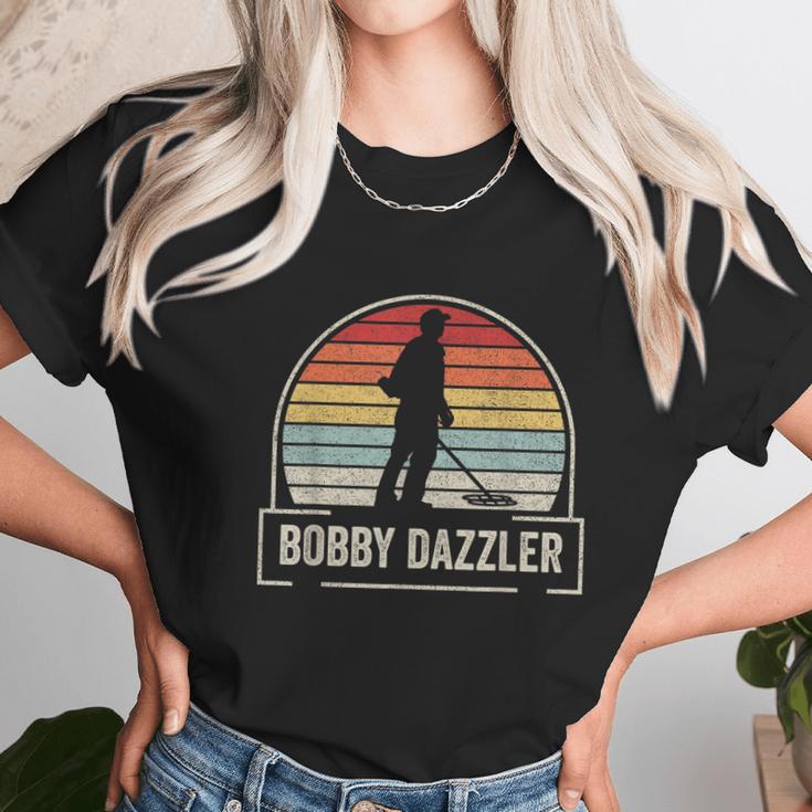 Retro Vintage Bobby Dazzler Treasure Hunting Metal Detecting Unisex T-Shirt Gifts for Her