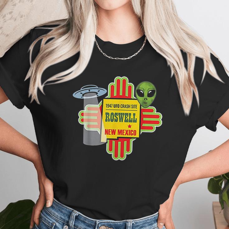 Roswell Nm New Mexico Ufo Alien Crash Site 1947 Zia Unisex T-Shirt Gifts for Her