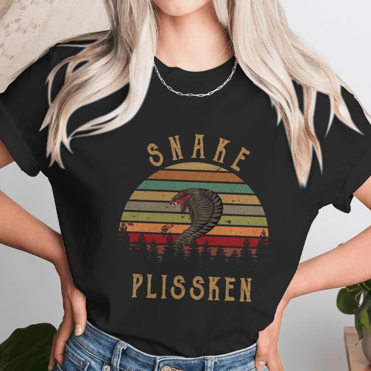 Snake Plissken Scary Vintage Graphic Design Printed Casual Daily Basic Unisex T-Shirt Gifts for Her