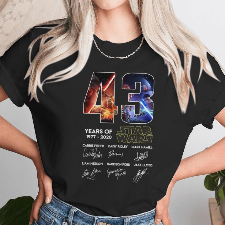 Star Wars 43 Years Anniversary Characters Signatures ForShirt Unisex T-Shirt Gifts for Her