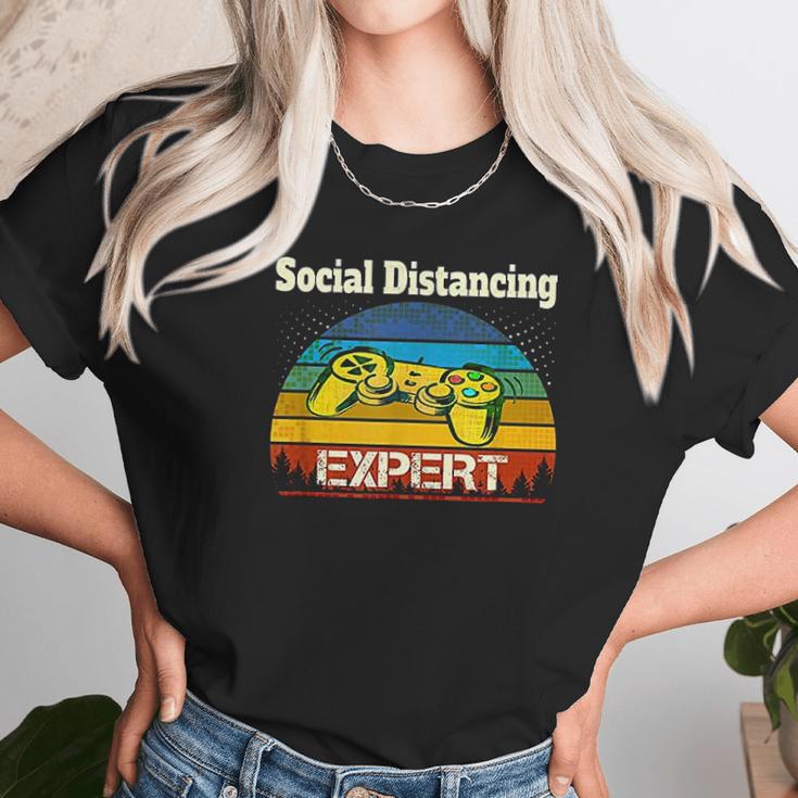 Video Game Social Distancing Expert Gamer Unisex T-Shirt Gifts for Her