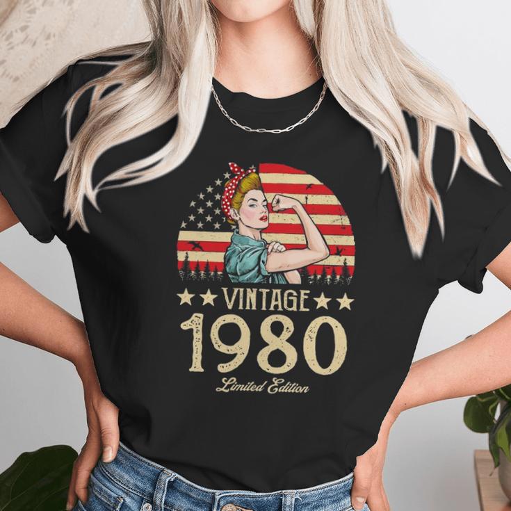 Vintage 1980 Limited Edition 1980 42Nd Birthday 42 Years Old Unisex T-Shirt Gifts for Her