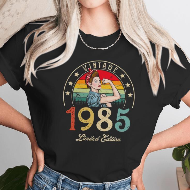 Vintage 1985 Limited Edition 1985 37Th Birthday 37 Years Old Unisex T-Shirt Gifts for Her