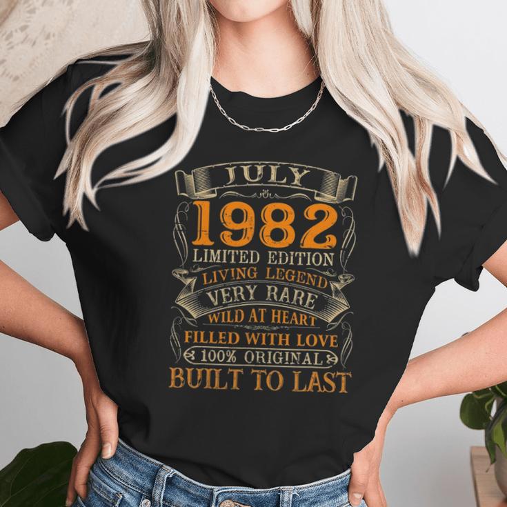 Vintage July 1982 40 Years Old 40Th Birthday Gifts Unisex T-Shirt Gifts for Her