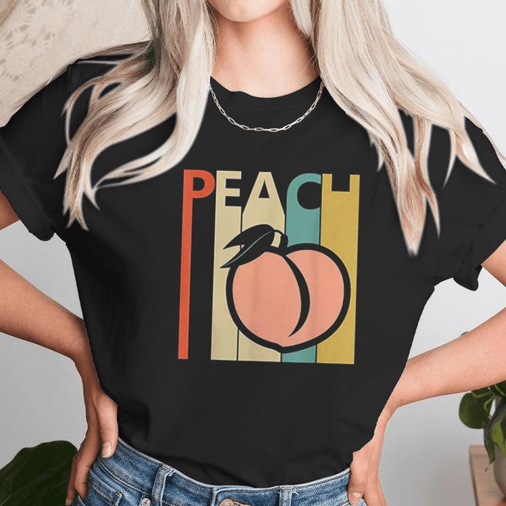 Vintage Peach Peach Fruit Emoji Gift Unisex T-Shirt Gifts for Her