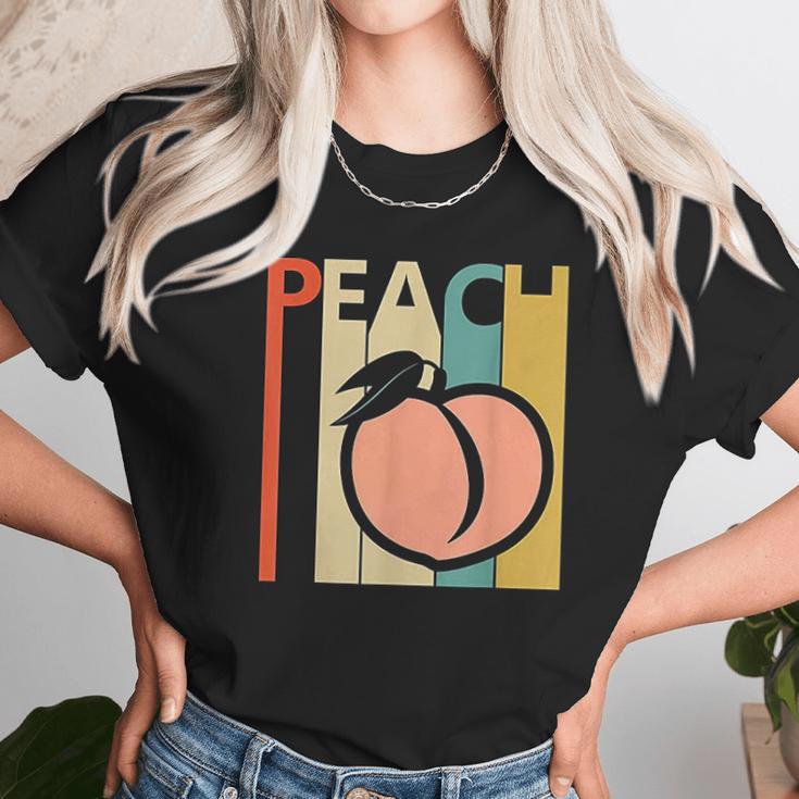 Vintage Peach Fruit Emoji Unisex T-Shirt Gifts for Her