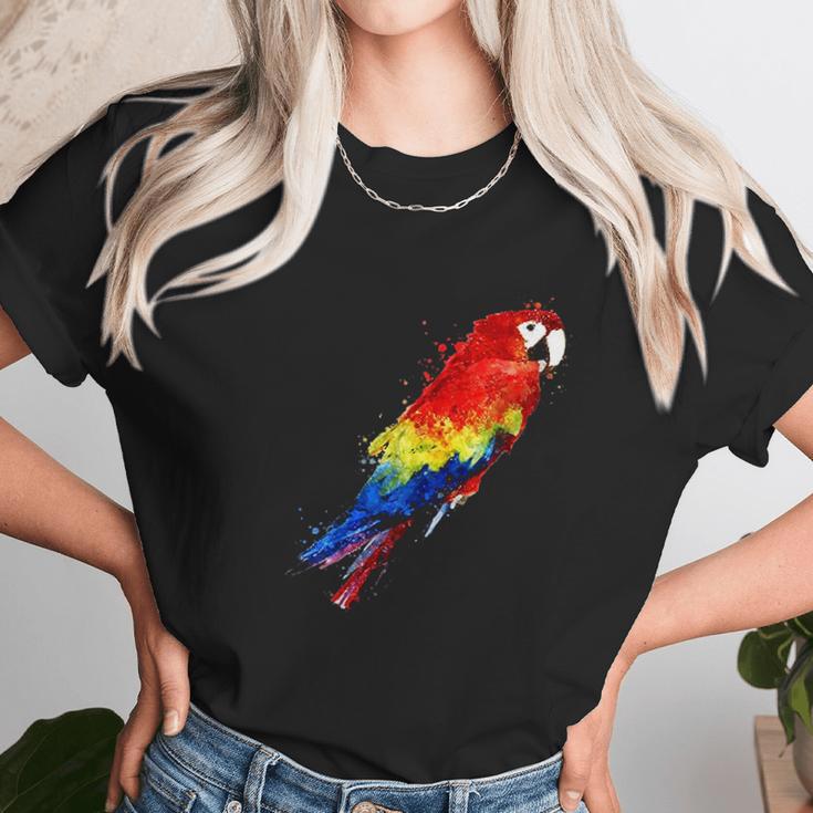 Watercolour Colourful Scarlet Macaw Parrot Bird Painting Unisex T-Shirt Gifts for Her