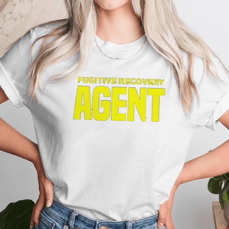 Bounty Hunter Fugitive Recovery Agents Leo Uniform Duty Unisex T-Shirt Gifts for Her