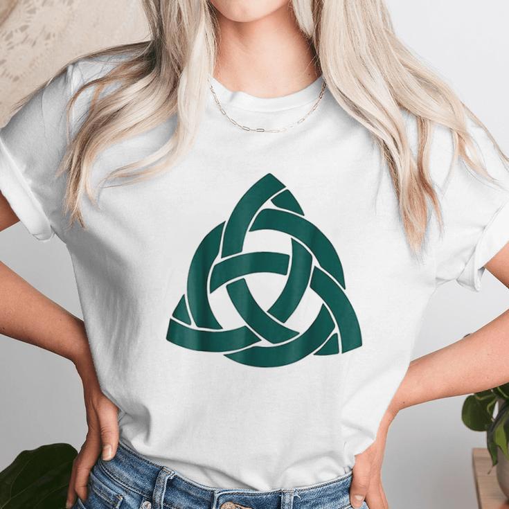 Celtic Knot Triquetra Unisex T-Shirt Gifts for Her