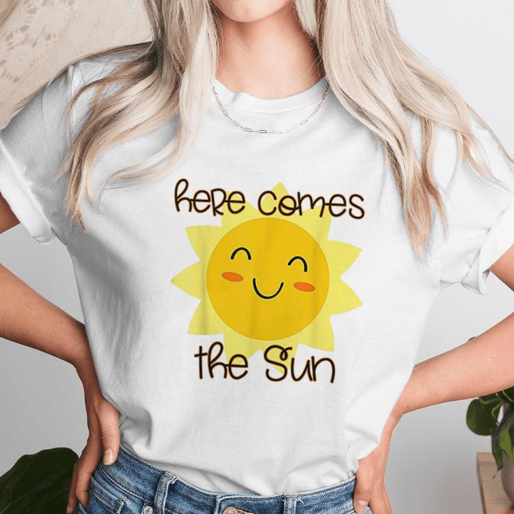 Here Comes The Sun Happy Summer Unisex T-Shirt Gifts for Her