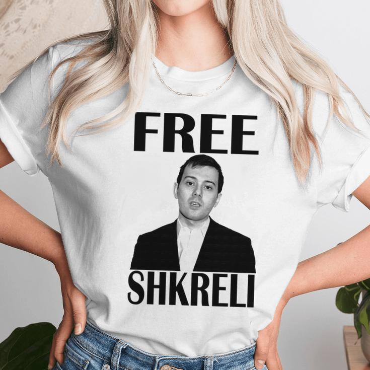 Free Martin Shkreli Unisex T-Shirt Gifts for Her