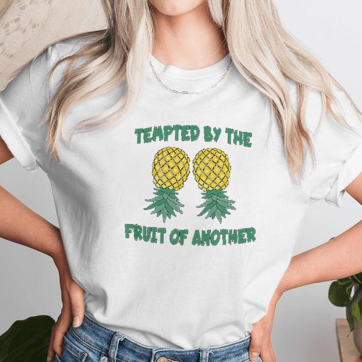 Funny Swinger Quote Upside Down Pineapple Phrase Slogan Unisex T-Shirt Gifts for Her