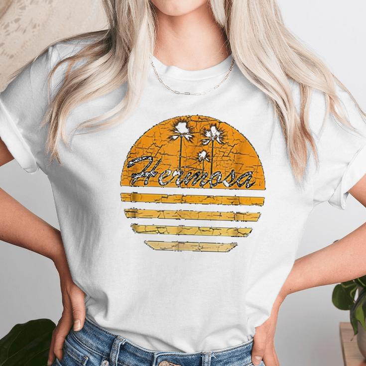 Hermosa Ca Vintage Retro 70S Throwback Surf Unisex T-Shirt Gifts for Her