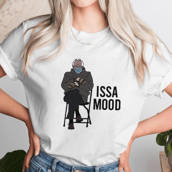 Issa Mood Funny Bernie Sanders Mittens Meme Unisex T-Shirt Gifts for Her