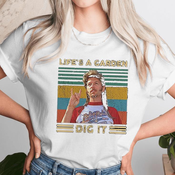 Lifes A Garden Dig It Vintage Joe Dirt Unisex T-Shirt Gifts for Her