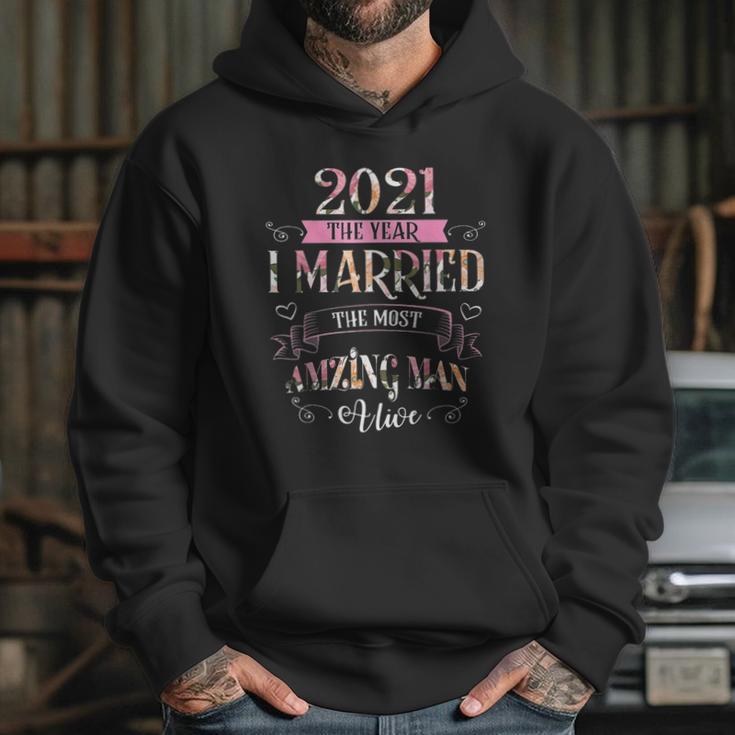 2021 I Married The Most Amazing Man Alive Hoodie Gifts for Her