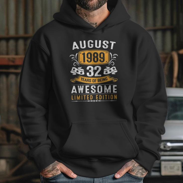 32Nd Birthday Gift Vintage August 1989 Men 32 Years Old Hoodie Gifts for Her