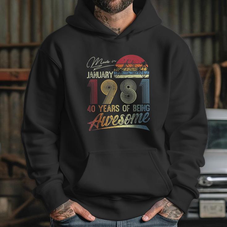 40Th Birthday Gifts Vintage Retro January 1981 40 Years Old Hoodie Gifts for Her