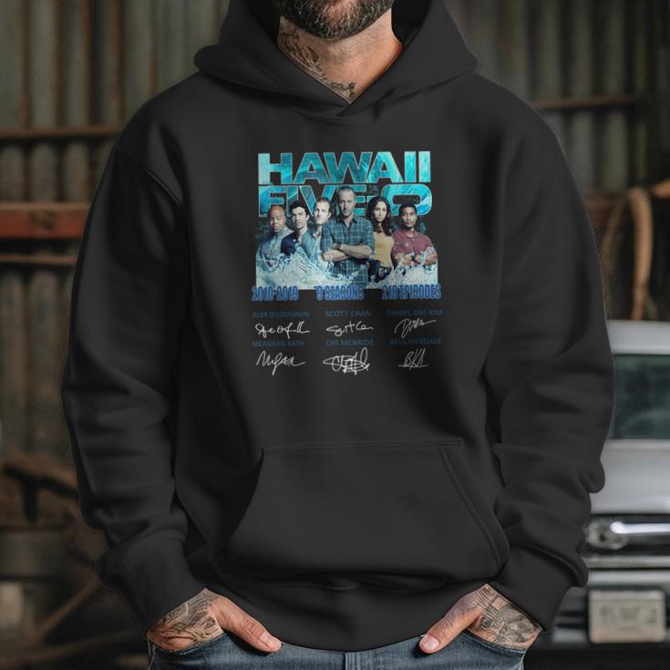 Hawaii Five-0 2010-2019 9 Seasons 218 Episodes Signatures Shirt Hoodie Gifts for Her