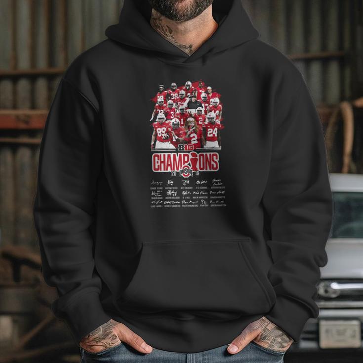 Ohio State Buckeyes Players Big Champions 2019 Signatures Sweater Hoodie Gifts for Her