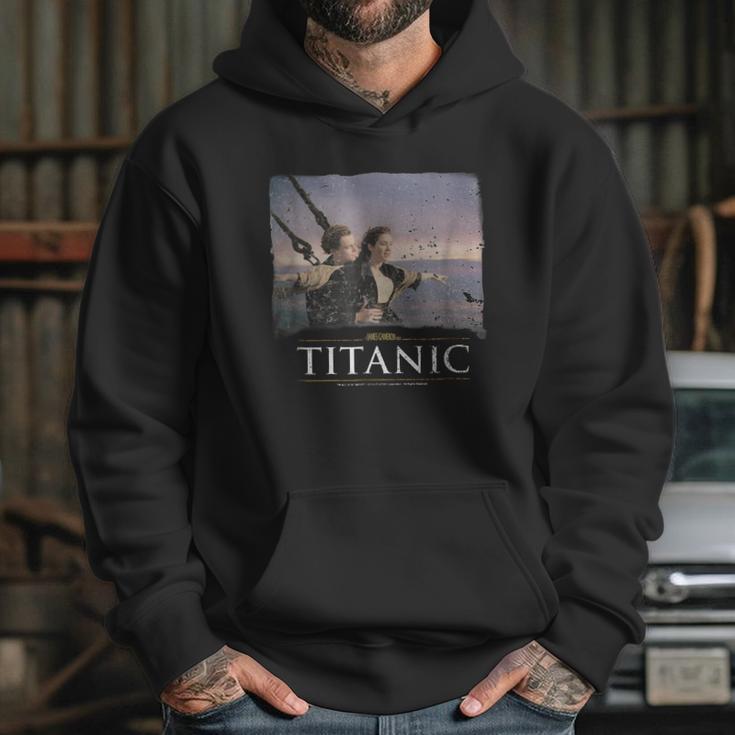 Titanic Vintage King Of The World T-Shirt Hoodie Gifts for Her