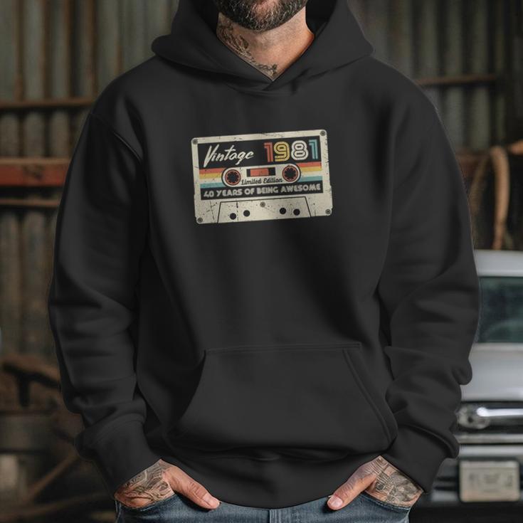 Vintage 1981 Retro Cassette 40Th Birthday Hoodie Gifts for Her