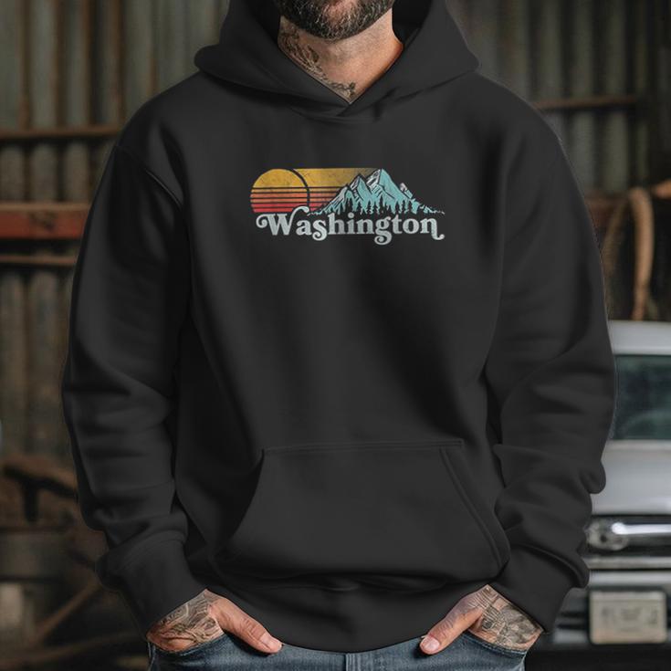 Vintage Washington State Retro Distressed Mountains Graphic Hoodie Gifts for Her