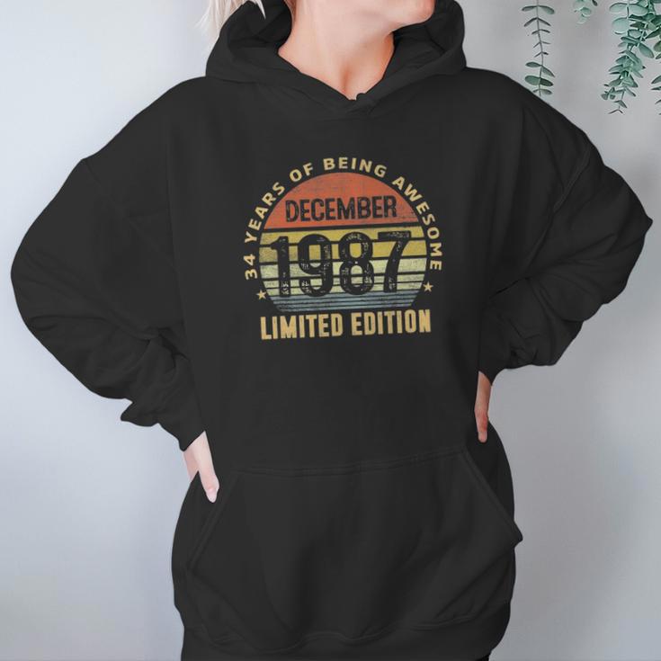 35 Years Old Gift Vintage December 1987 Retro 35Th Birthday Hoodie Gifts for Women