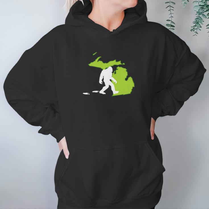 Michigan State Bigfoot Hunter Hoodie Gifts for Women