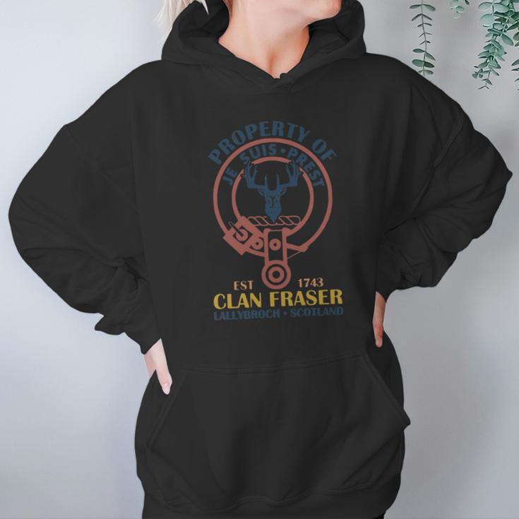 Property Of Je Suis Prest Est 1743 Clan Fraser Lallybroch Scotland Hoodie Gifts for Women