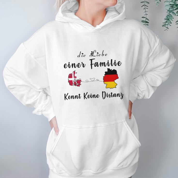 Die Liebe Einer Familie Kennt Keine Distanz Denger Hoodie Gifts for Women