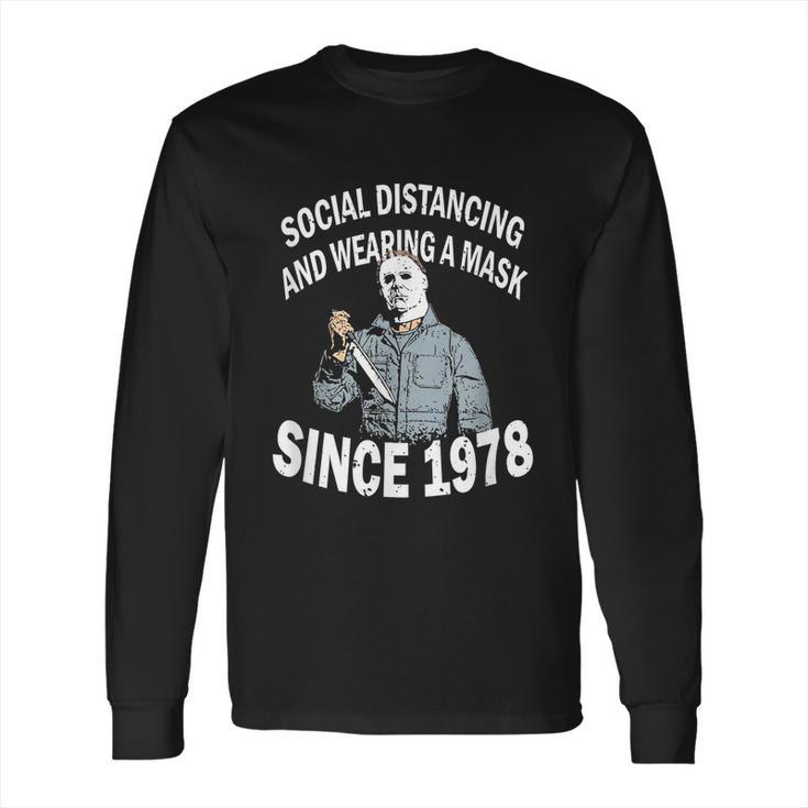 Cute Halloween Funny Halloween Day Social Distancing And Wearing A Mask Since V2 Long Sleeve T-Shirt