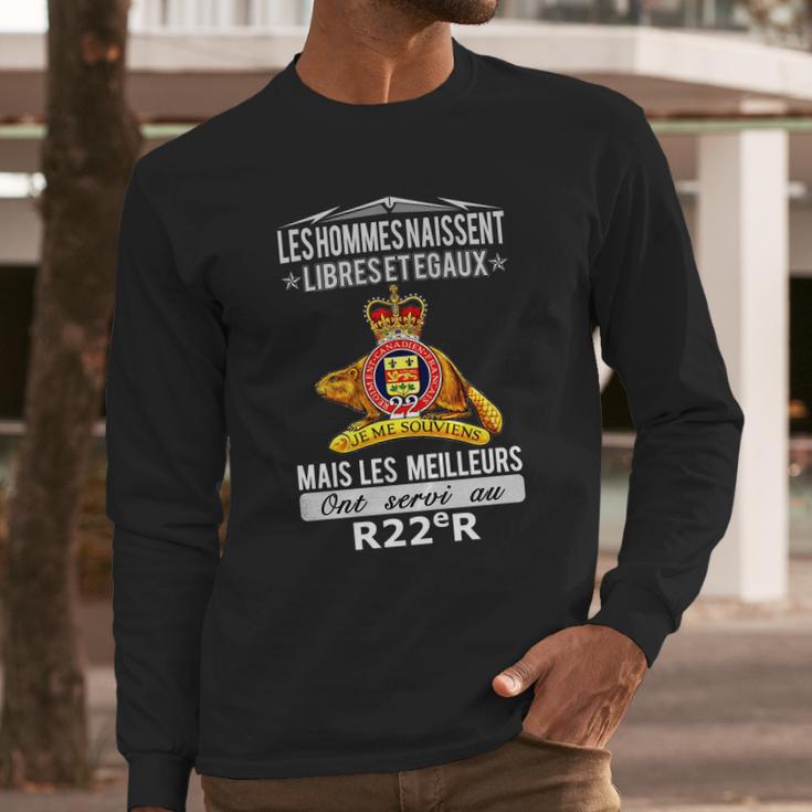 Less Hommes Naissent Libreset Egaux Mais Les Meilleurs Ont Servi Au R22r Long Sleeve T-Shirt Gifts for Him