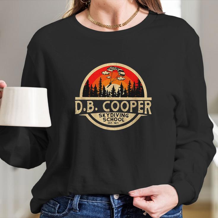 D B Cooper Robber Thief Parachute Skydiving School Est 1971 Retro Vintage Long Sleeve T-Shirt Gifts for Her