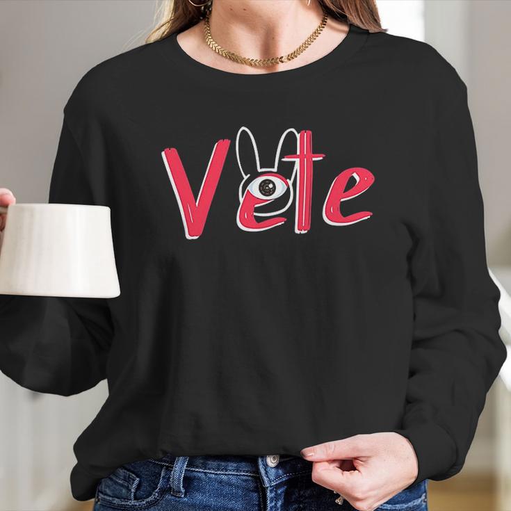 Vete One Eye Trap Bunny Silhouette Long Sleeve T-Shirt Gifts for Her