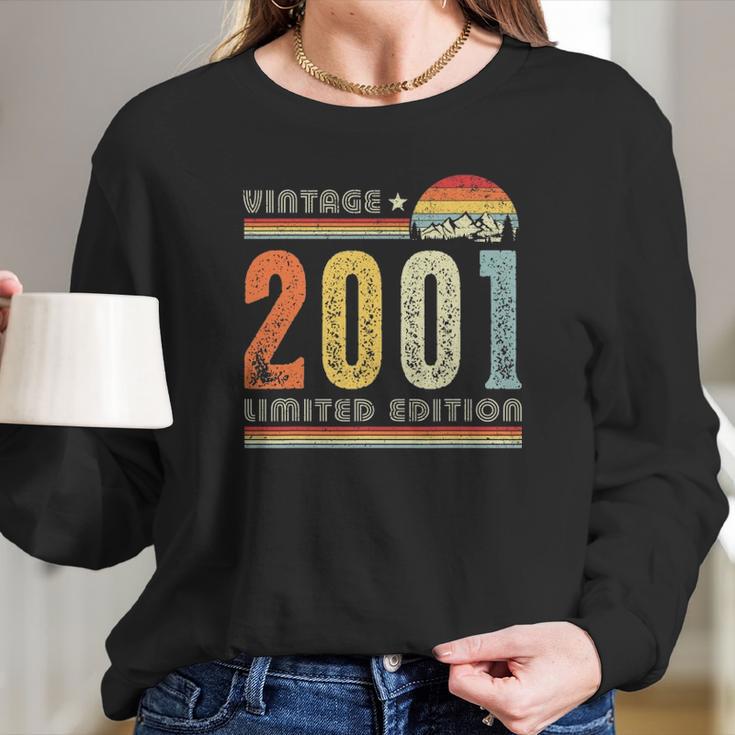 Vintage 2001 Made In 2001 21St Birthday 21 Years Old Long Sleeve T-Shirt Gifts for Her