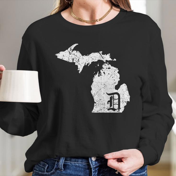 Vintage Detroit Michigan Old English D Long Sleeve T-Shirt Gifts for Her