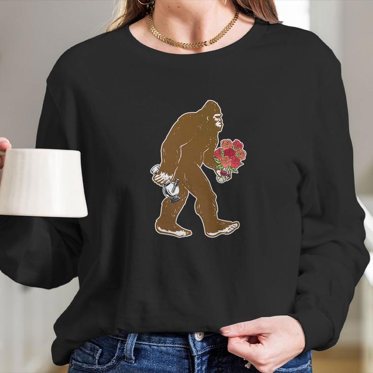 Weed Cannabis Funny Marijuana Bong Bigfoot Roses Gift Long Sleeve T-Shirt Gifts for Her