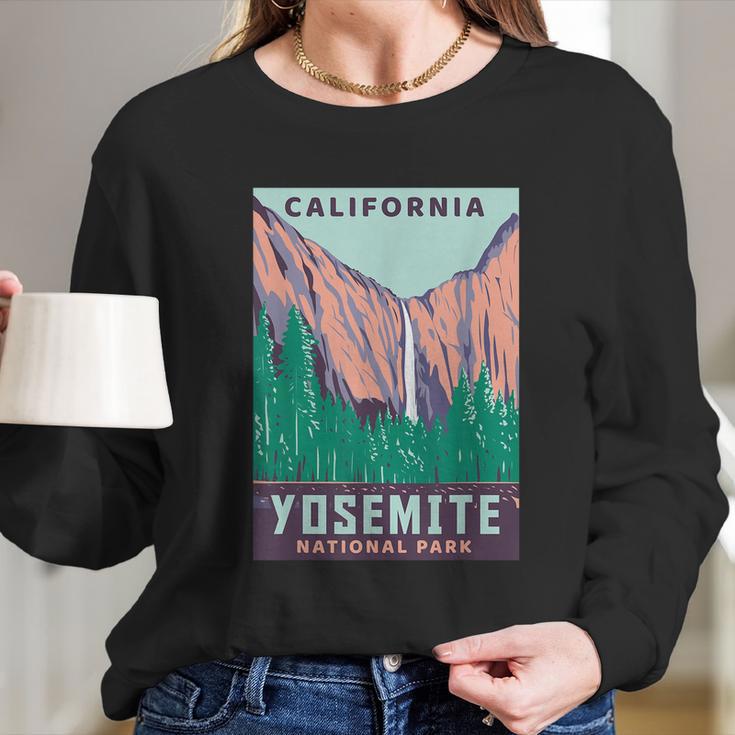 Yosemite National Park Us Vintage Usa California Parks Gift Long Sleeve T-Shirt Gifts for Her