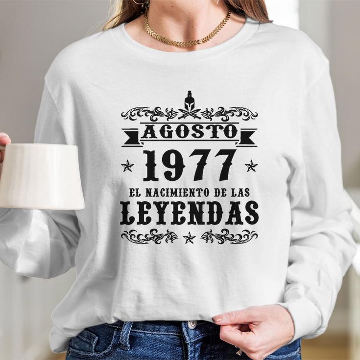 Agosto 1977 El Nacimiento De Las Leyendas Long Sleeve T-Shirt Gifts for Her