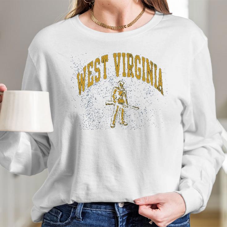 Elite Fan Shop Ncaa Mens Retro Long Sleeve T-Shirt Gifts for Her