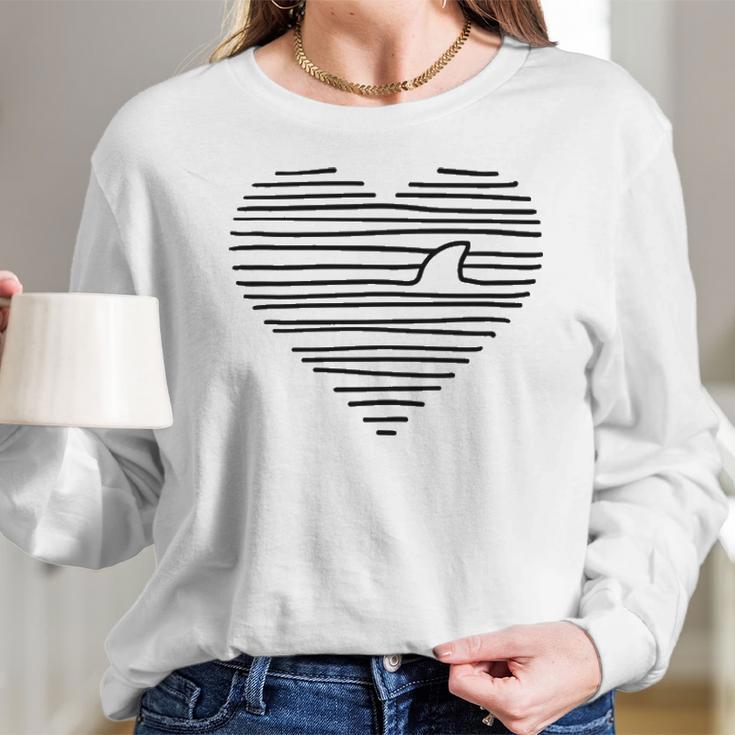 Love Shark Minimalist Line Drawing Shark Fin Long Sleeve T-Shirt Gifts for Her