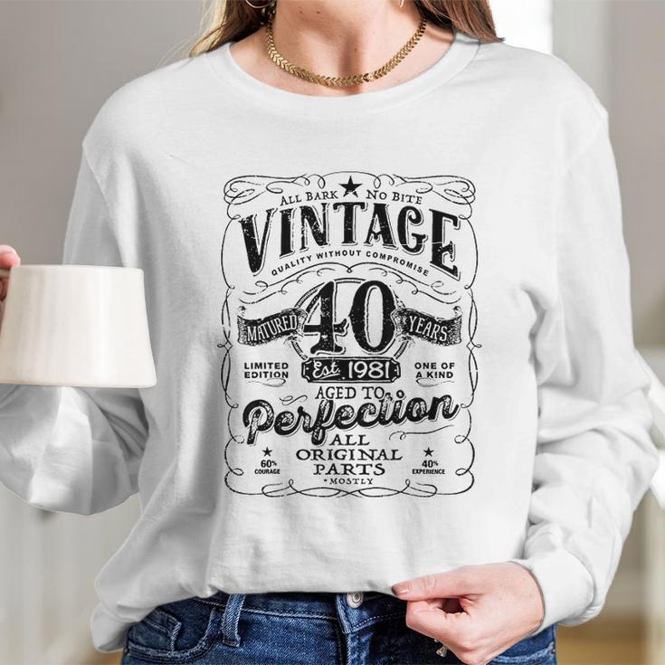 Vintage 40Th Birthday Top For Him 1981 Aged To Perfection Long Sleeve T-Shirt Gifts for Her