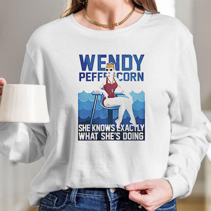 Wendy Peffercorn She Know Exactly What She’S Doing Long Sleeve T-Shirt Gifts for Her