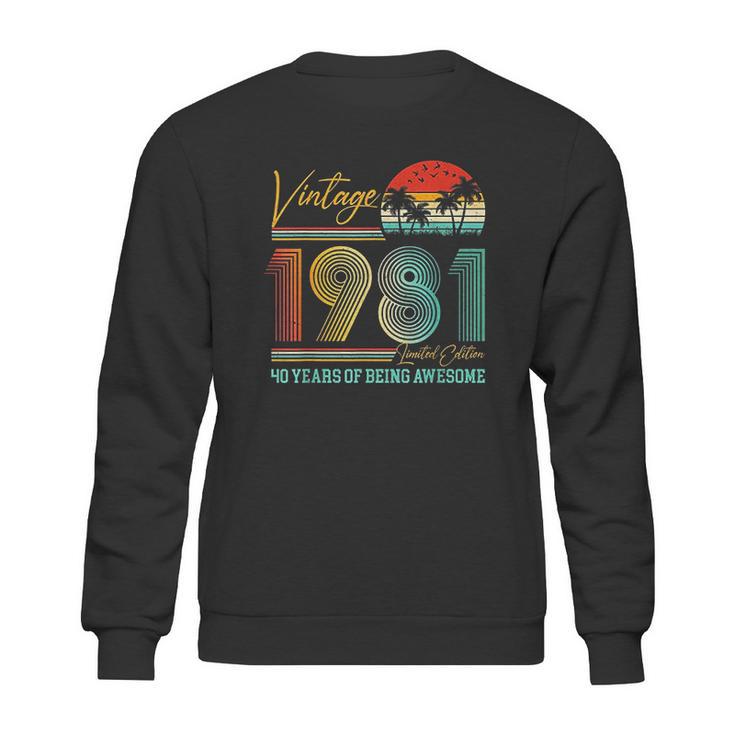 40Th Birthday Gift Vintage 1981 Retro 40 Years Old Sweatshirt