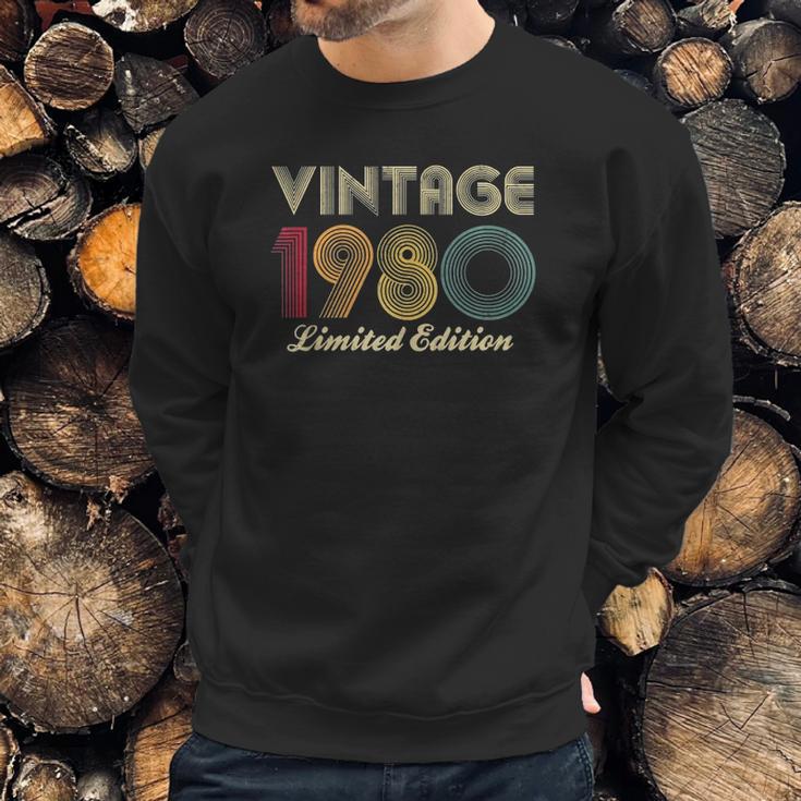 40Th Birthday Gift 1980 Vintage Limited Edition 40 Years Old Sweatshirt Gifts for Him