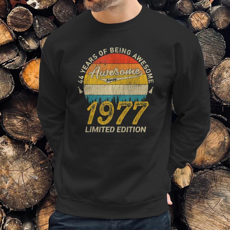 44 Years Old Bday Awesome Since 1977 - Vintage 44Th Birthday Sweatshirt Gifts for Him