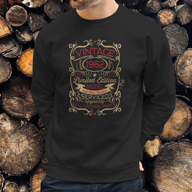 59 Years Old Tee 1962 Vintage Limited Edition 59Th Retro Love Sweatshirt Gifts for Him